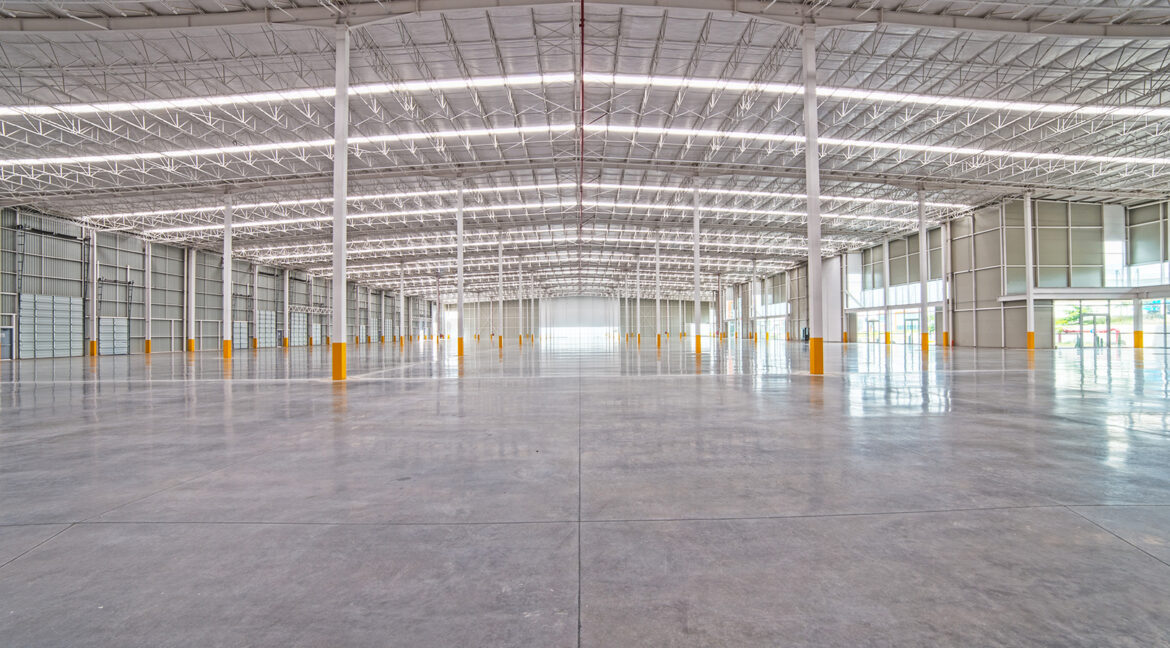 Industrial_warehouse_at-Silao-Industrial-Park_Industrial-Realtor_Puerto-Interior_25